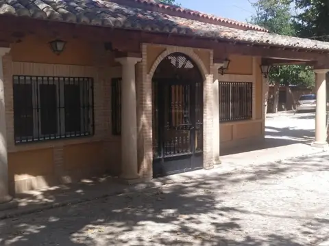 Local comercial en calle Vi Baños del Peral
