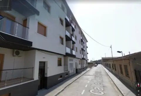 Almacén en calle Nueva Época