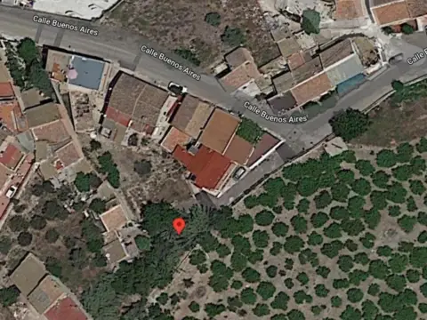 Terreno en calle de Buenos Aires