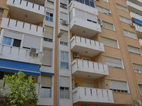 Piso en calle de Ceuta