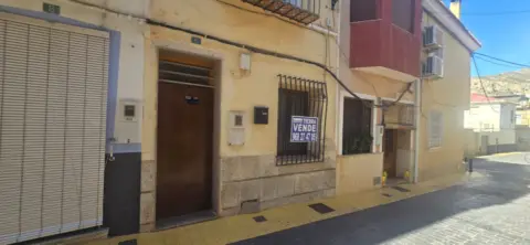 Casa adosada en calle del Maestro Peñaranda