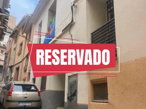 Casa pareada en calle de las Monas