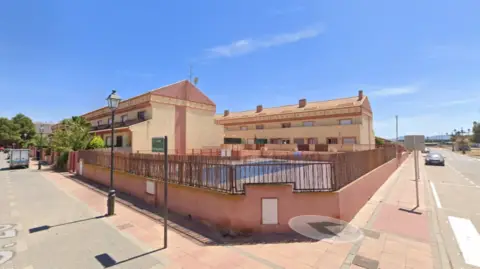 Chalet adosado en calle ATS Pepe Alarcón
