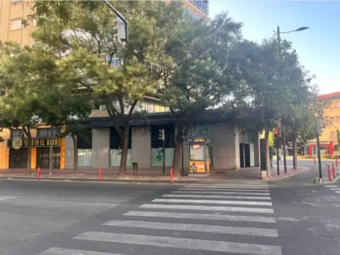 Local comercial en Ronda Norte