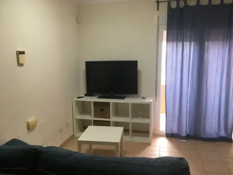 Piso en Avenida del Mundo