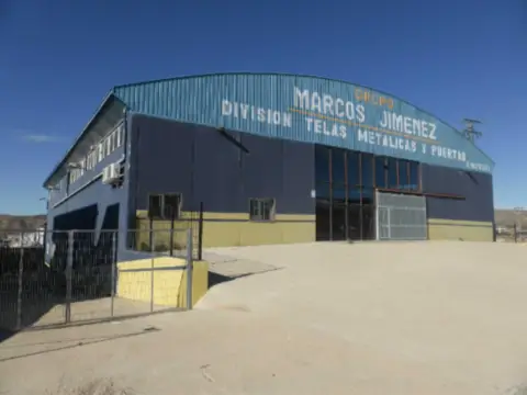 Nave comercial en Polígono los Romerales