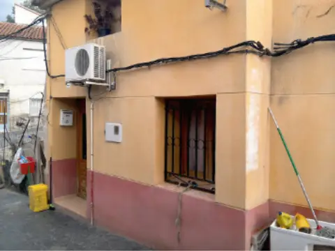 Casa adosada en calle de las Parras
