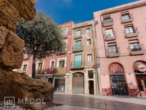 Edificio en Plaça del Forum, 8