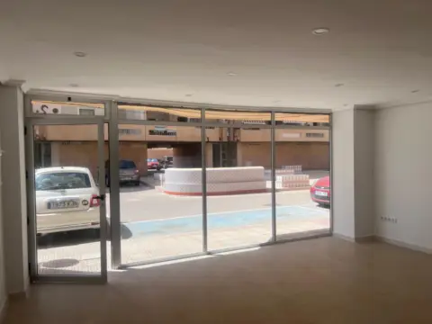 Local comercial en Urbanización Mexico, Km. 2