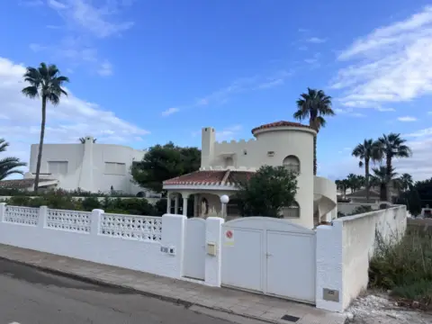 Chalet unifamiliar en Polígono Parcela B31 y B36, Km. 20