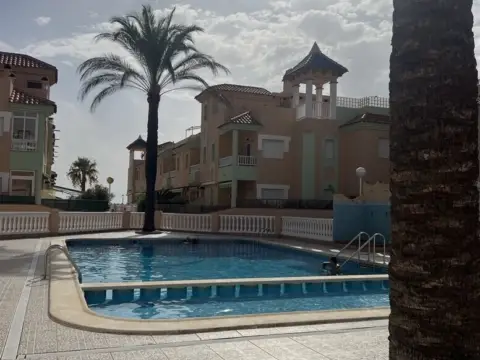 Dúplex en Urbanización Frente Marino Area 11, nº 16