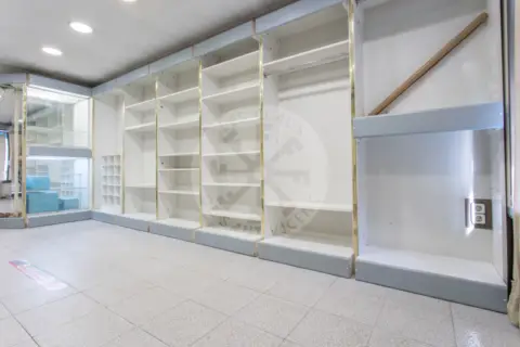 Local comercial en Sant Vicenç de Castellet