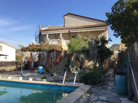 Casa en Urb. Torre del Breny
