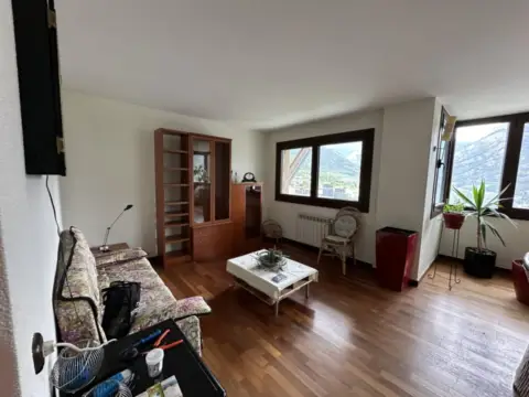 4-bedroom duplex for sale in La Massana · 9 of 60