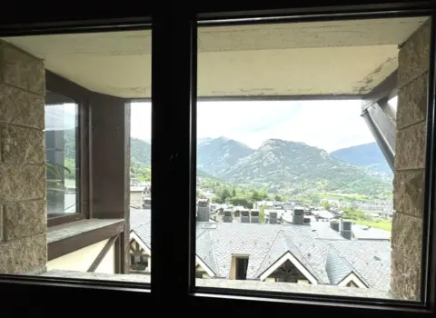4-bedroom duplex for sale in La Massana · 18 of 60