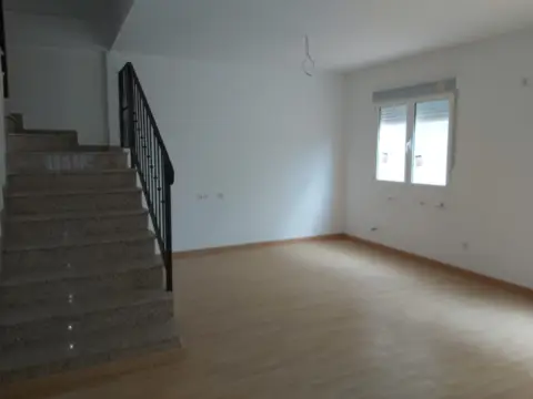 Casa adosada en Casas de Juan Núñez