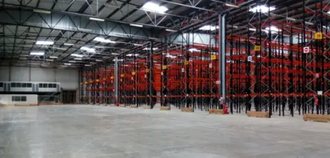 Nave comercial en Almansa