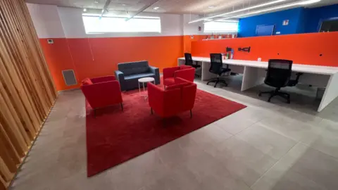 Nave comercial en Poligono Romica