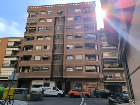 Piso en calle Baños