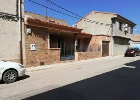 Chalet en Madrigueras