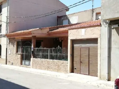Chalet en Madrigueras
