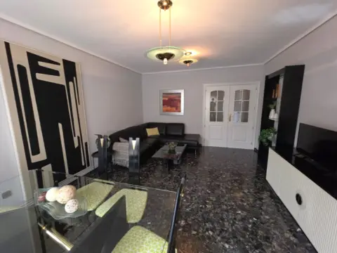 Piso en Centro-Villacerrada-Pajarita