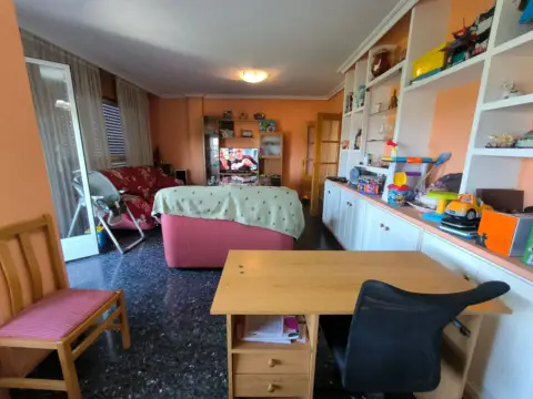 Piso en Santa Cruz-San Antonio Abad-Industria, Cañicas