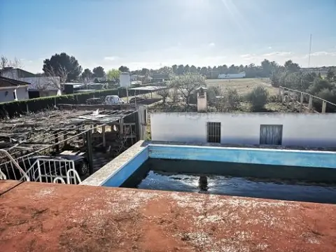 Casa pareada en Pedanías y Barrios Rurales