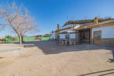 Casa en calle Cortijo los Prados, nº 1
