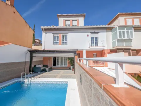 Casa en calle Sala de los Reyes, 4