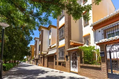 Casa en Plaza de Clara Campoamor