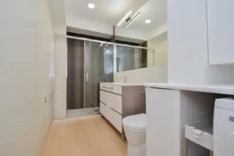 Ático en Camino de Ronda, 114