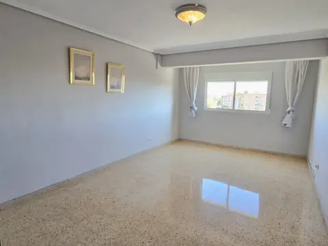 Piso en calle de Fray Pedro Vives