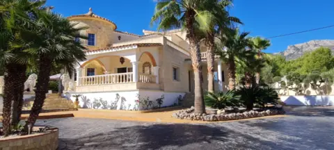 Chalet unifamiliar en Avinguda Coloma