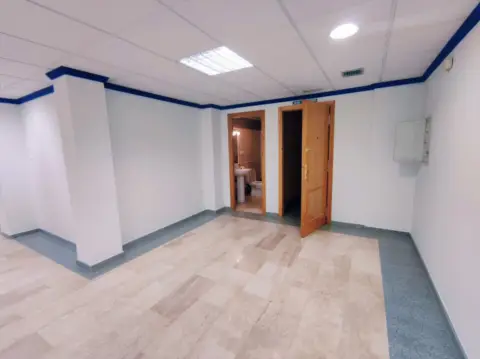 Local comercial en San Anton