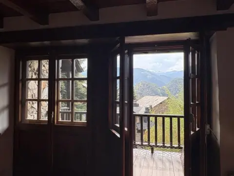 4-bedroom farmhouse for sale in Ansalonga, Ordino · 10 of 60