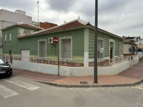 Chalet en calle de Alejandro Medina, 16