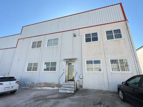 Nave comercial en Los Torraos