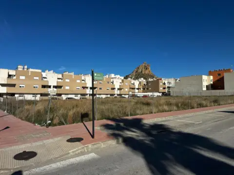 Terreno en calle Mandarín, 8
