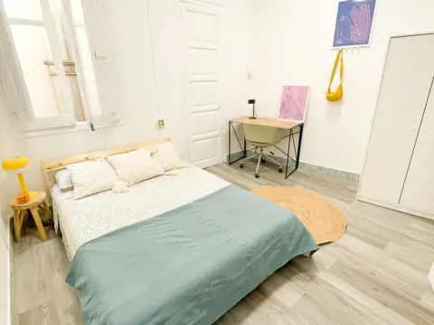 Habitación en Carrer Ballester