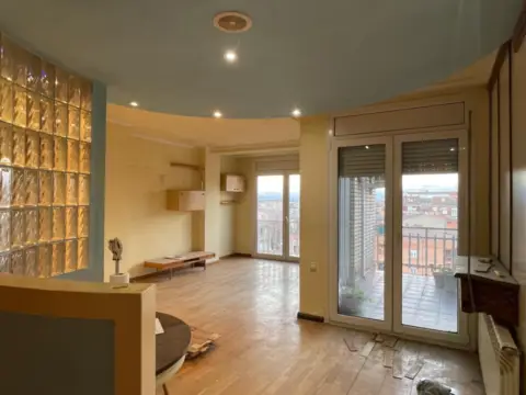 Piso en Carrer Ermengol VI