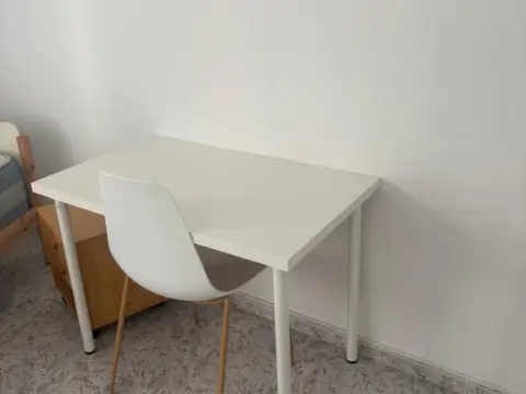 Habitación en Carrer Alfons II