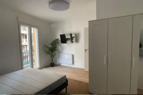 Habitación en Carrer d'Anselm Clavé