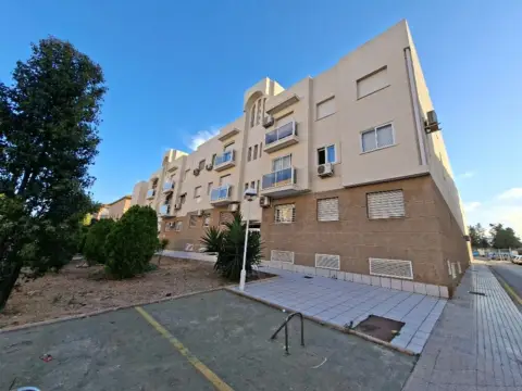 Piso en Barrio Peral-San Félix