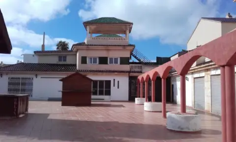 Local comercial en Urbanización Eden Residencial