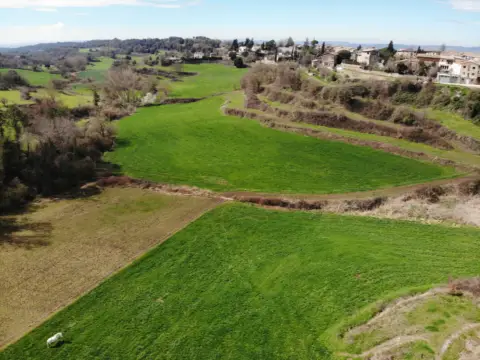 Terreno en Perafita