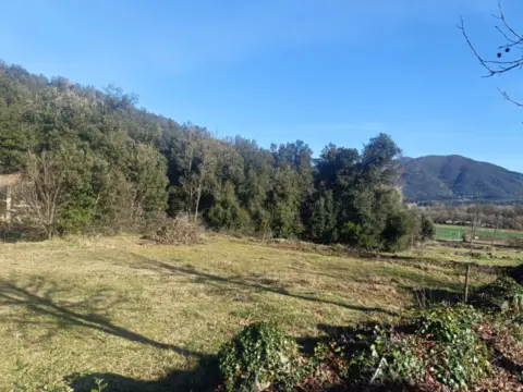 Terreno en La Vall D´En Bas