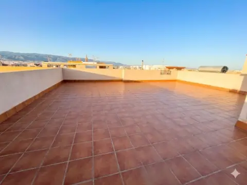 Casa adosada en calle de Emilia Pardo Bazán