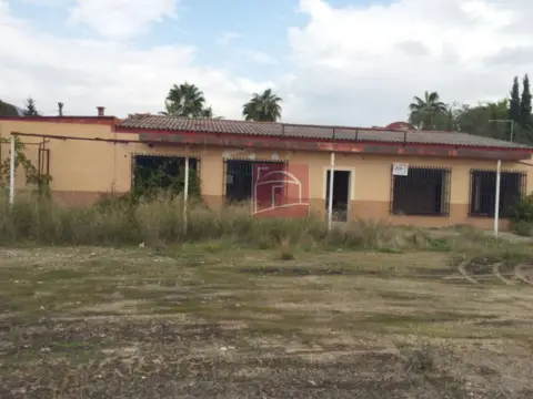 Local comercial en Almoharín