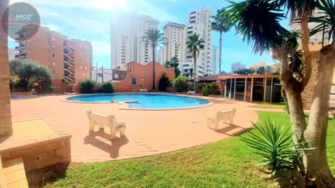 Piso en Avenida de Altea, 2